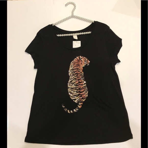 H&M Tops - NWT - H&M Sequin T-Shirt